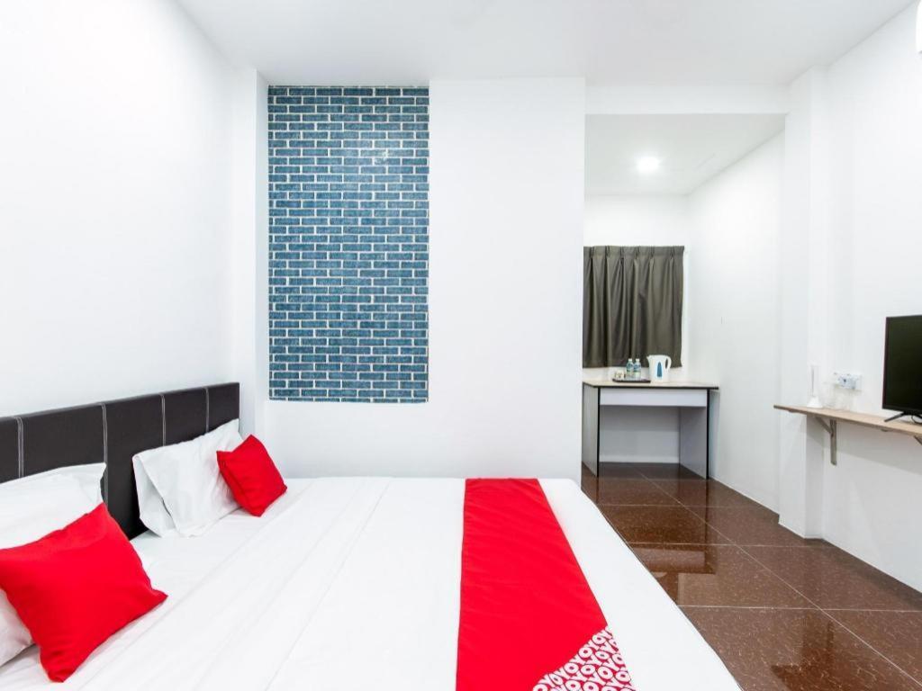 Oyo 44011 Weng Bee Guest House Kota Kinabalu Luaran gambar