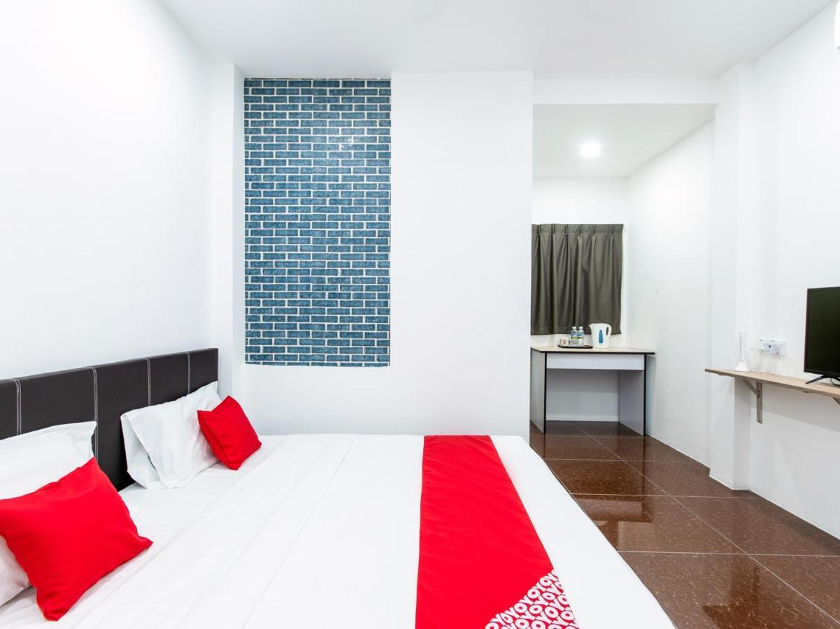 Oyo 44011 Weng Bee Guest House Kota Kinabalu Luaran gambar